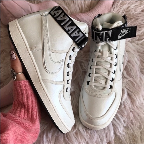 nike vandal lx
